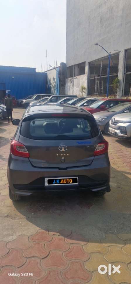 Tata Tiago 1.2 Revotron Xt (o), 2021, Petrol