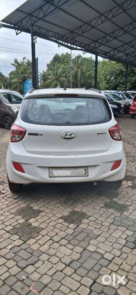 Hyundai Grand I10 Sportz, 2014, Petrol