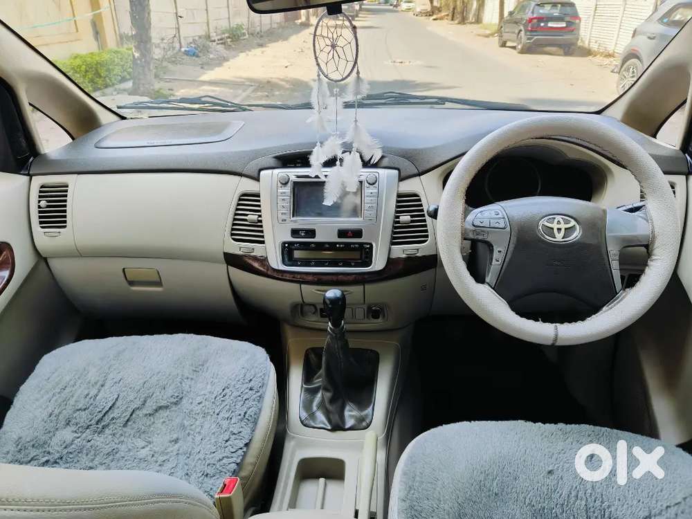 Toyota Innova 2013 Diesel Well Maintained