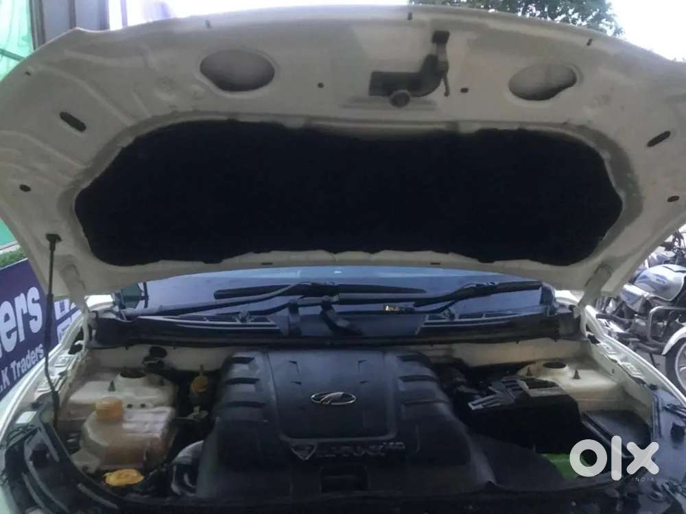 Mahindra Xuv500 2012 Diesel 90000 Km Driven