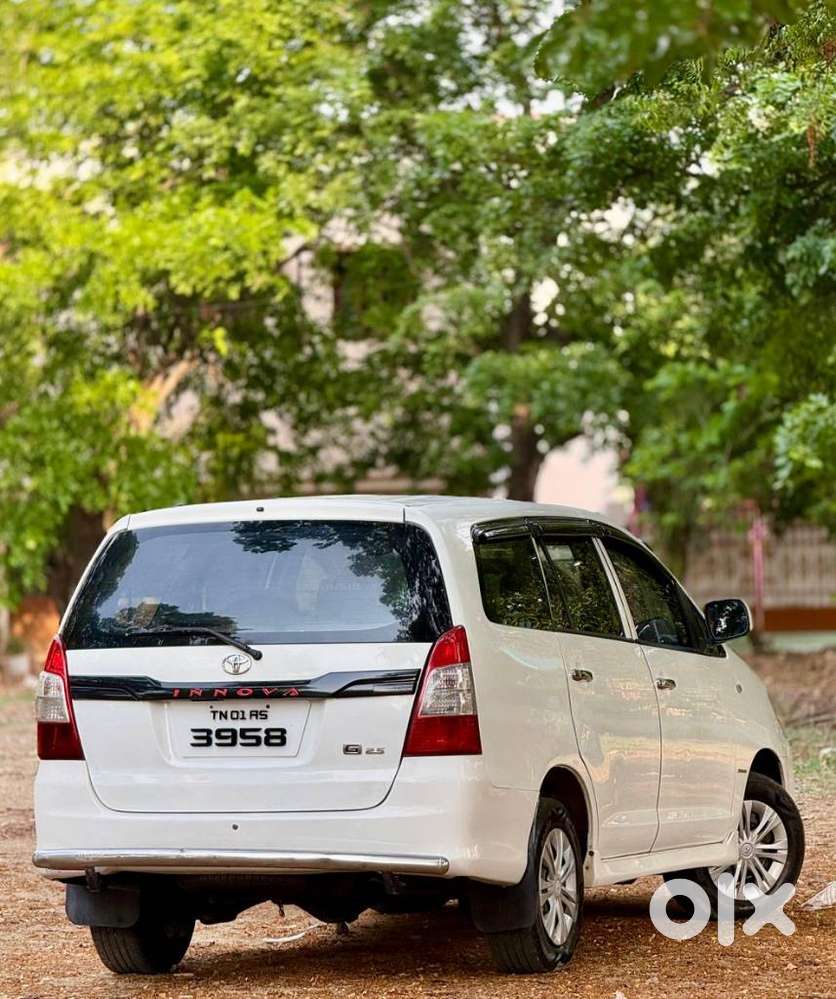 Toyota Innova 2.5 G (diesel) 8 Seater, 2012, Diesel