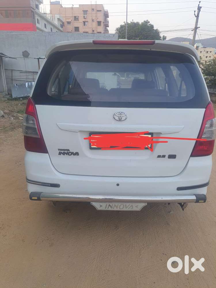 Toyota Innova 2.5 G (diesel) 8 Seater, 2015, Diesel