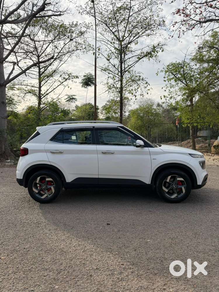 Hyundai Venue 1.0 Sx (o) Turbo Dct, 2021, Petrol