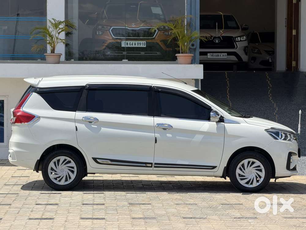 Maruti Suzuki Ertiga Vxi Shvs, 2022, Petrol