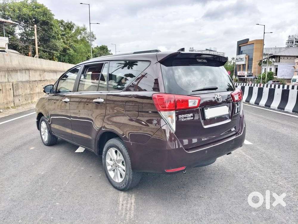 Toyota Innova Crysta 2.4 V, 2016, Diesel