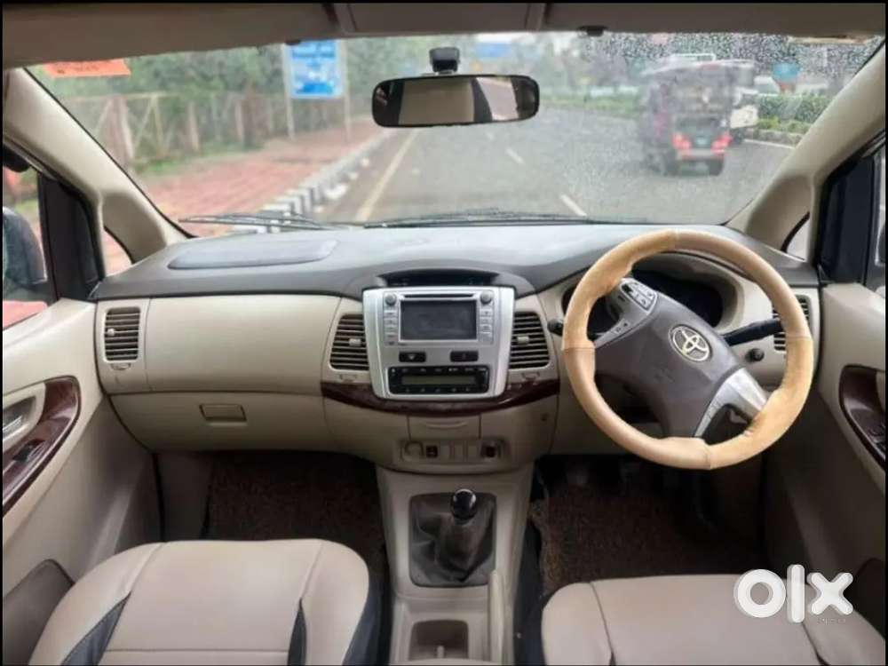 Toyota Innova 2.5 Vx 2013