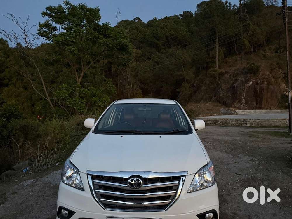 Toyota Innova 2015 Diesel Well Maintained