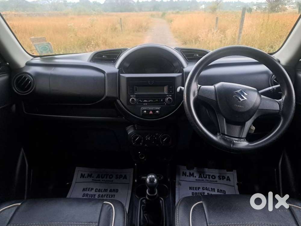 Maruti Suzuki S-presso Vxi, 2022, Petrol