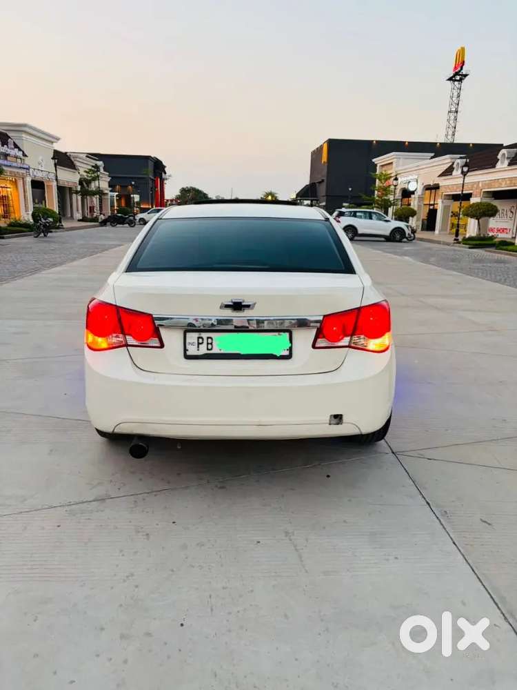 Chevrolet Cruze Ltz 2012 New Seat Cover New Alloy Wheels
