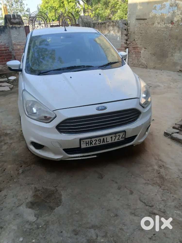 Ford Figo Titanium 2016 Petrol