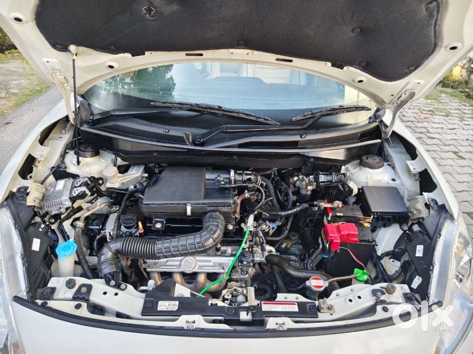 Maruti Suzuki Dzire 1.2 Zxi, 2023, Cng & Hybrids
