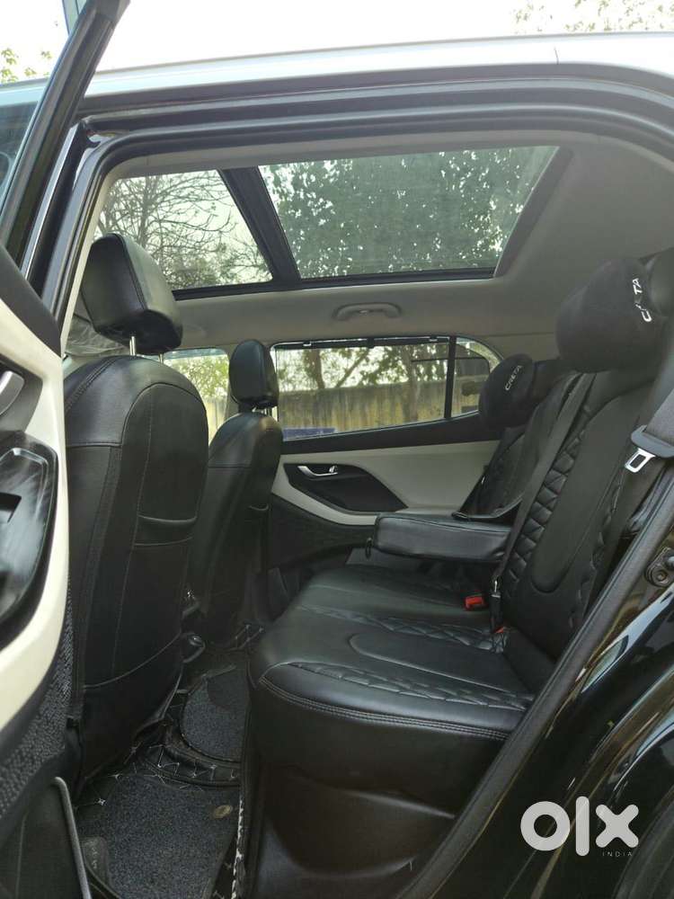 Hyundai Creta Sx (o) 1.5 Petrol Cvt Knight Dual Tone, 2023, Petrol