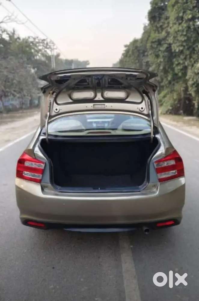 Price 260000 No Time Pass Please.