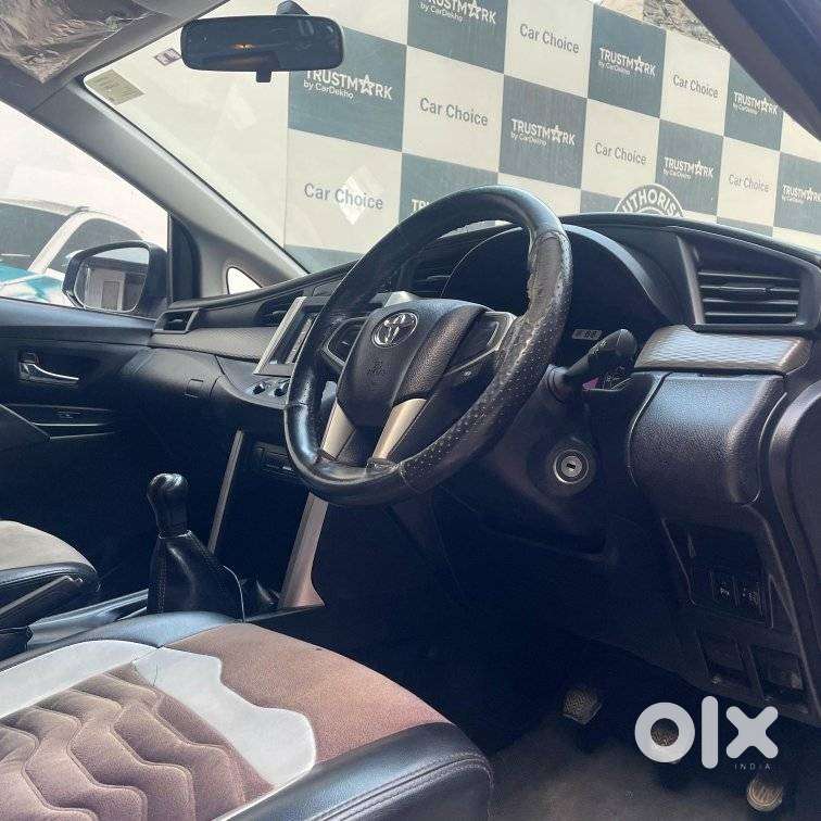 Toyota Innova Crysta 2.4 G Mt 8s, 2016, Diesel