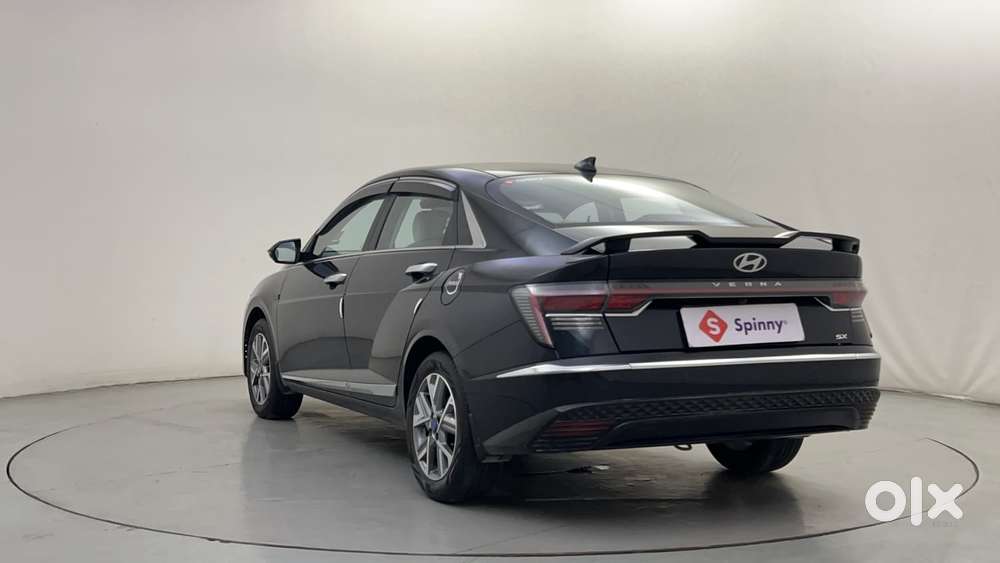 Hyundai Verna 1.5 Sx (o) Vtvt Ivt, 2023, Petrol