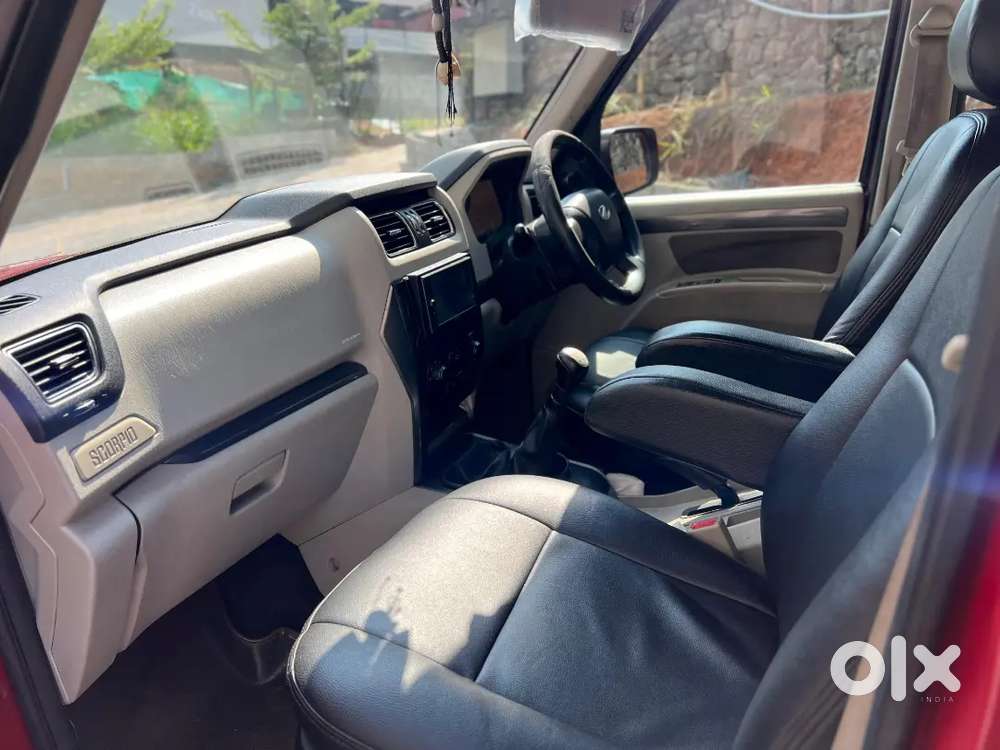 Mahindra Bolero Neo 2017 Diesel 200000 Km Driven