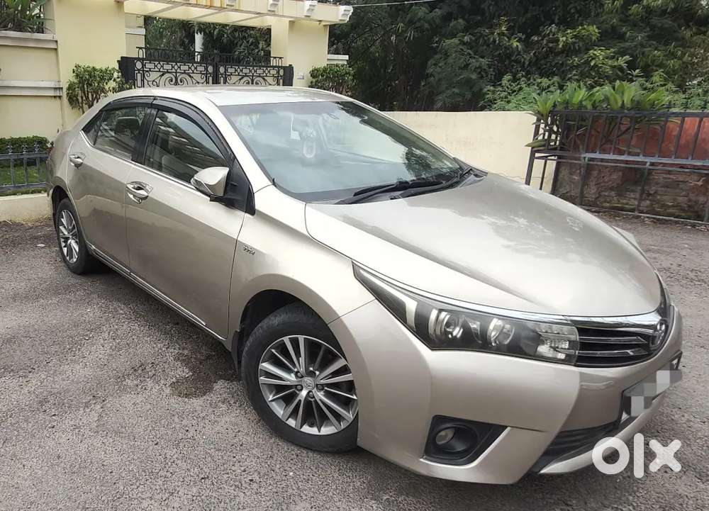 2016 Corolla Altis (less Driven)