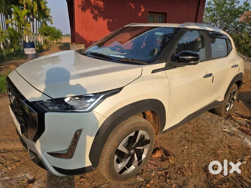 Nissan Magnite 2025 Petrol Well Maintained