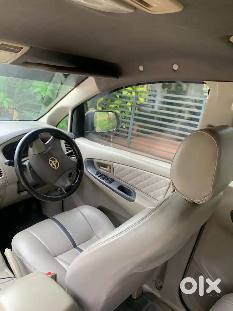 Toyota Innova Diesel 7 Str 2013