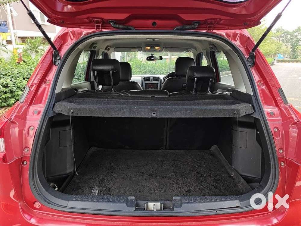 Maruti Suzuki Brezza 1.5 Zxi Cng Dual Tone, 2022, Petrol