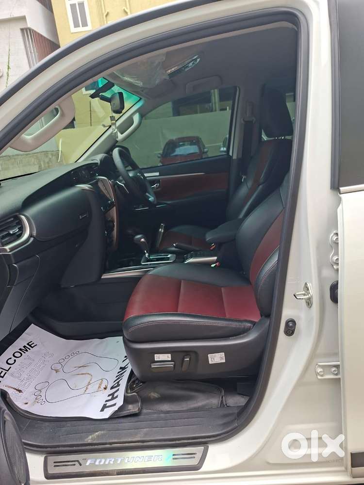 Toyota Fortuner 2.8 Legender 4x4, 2025, Diesel