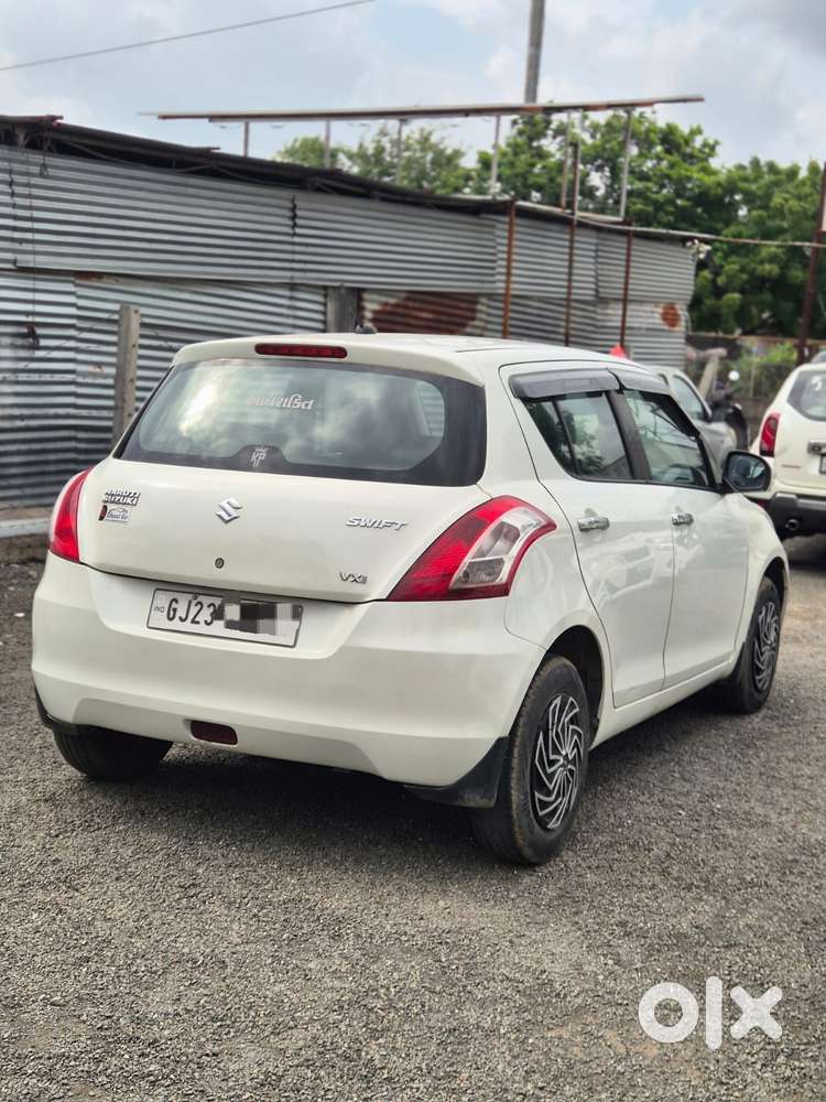Maruti Suzuki Swift Vxi, 2016, Petrol