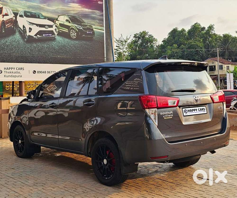 Toyota Innova Crysta G 8 Str, 2016, Diesel