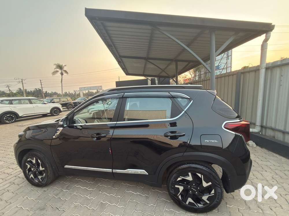 Kia Sonet Petrol Well Maintained