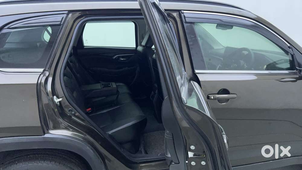 Toyota Urban Cruiser Hyryder 1.5 V Neo Drive, 2023, Petrol