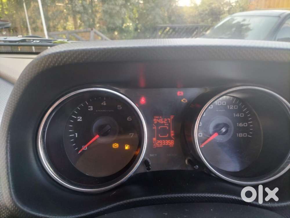 Mahindra Tuv 300 Mhawk100 T8, 2015, Diesel