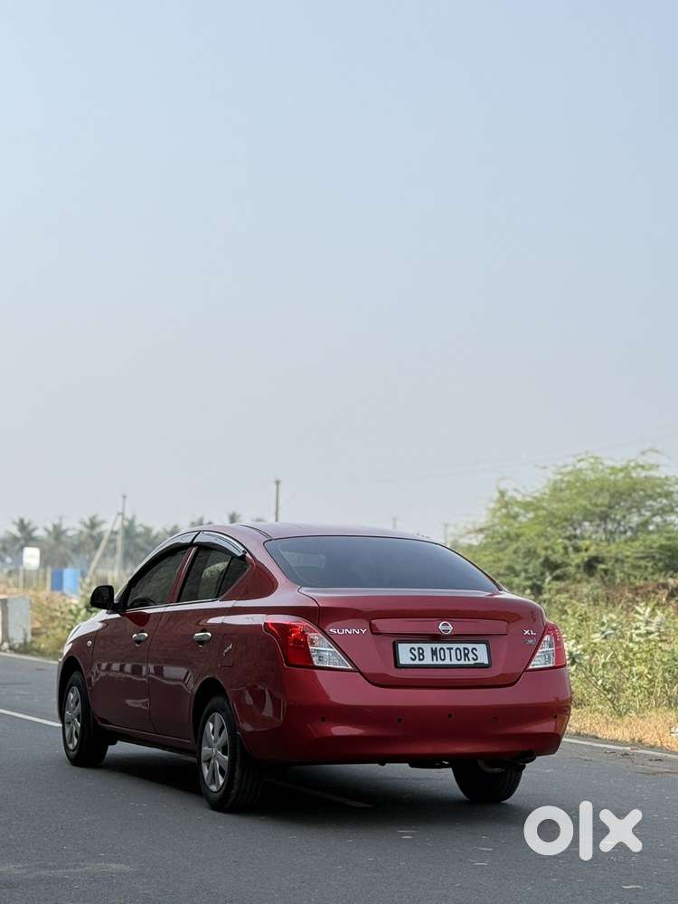 Nissan Sunny Xv, 2014, Petrol
