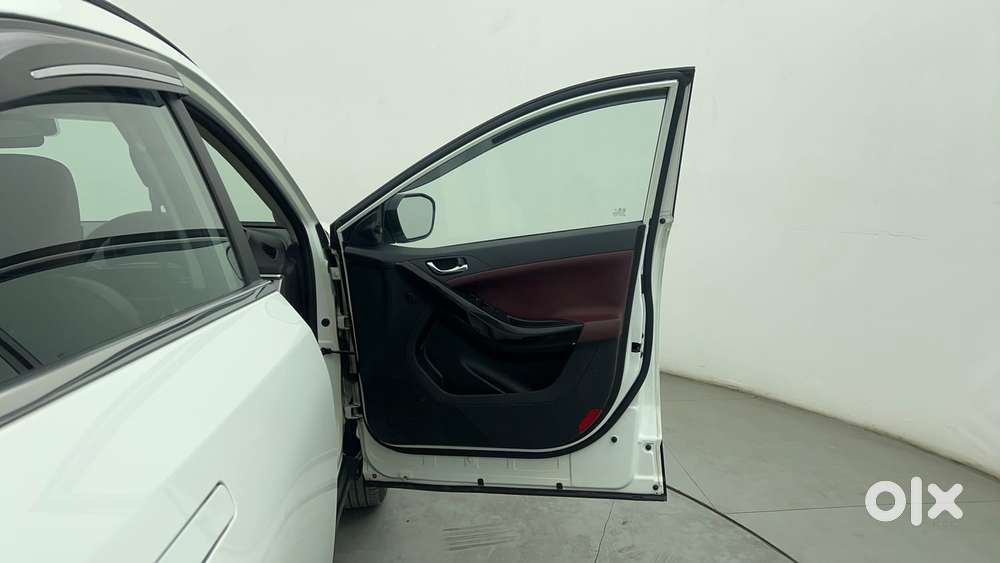 Tata Curvv Accomplished S 1.2 Revotron Petrol 7dca, 2024, Petrol