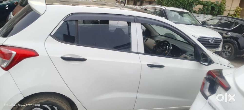 Hyundai I10 Diesel  12/ 2017  77000 Chala Hua...  Milg 26 Ka...  Rate3