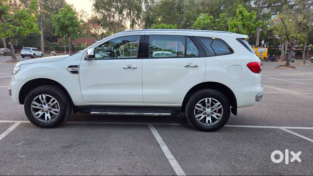 Ford Endeavour 3.2