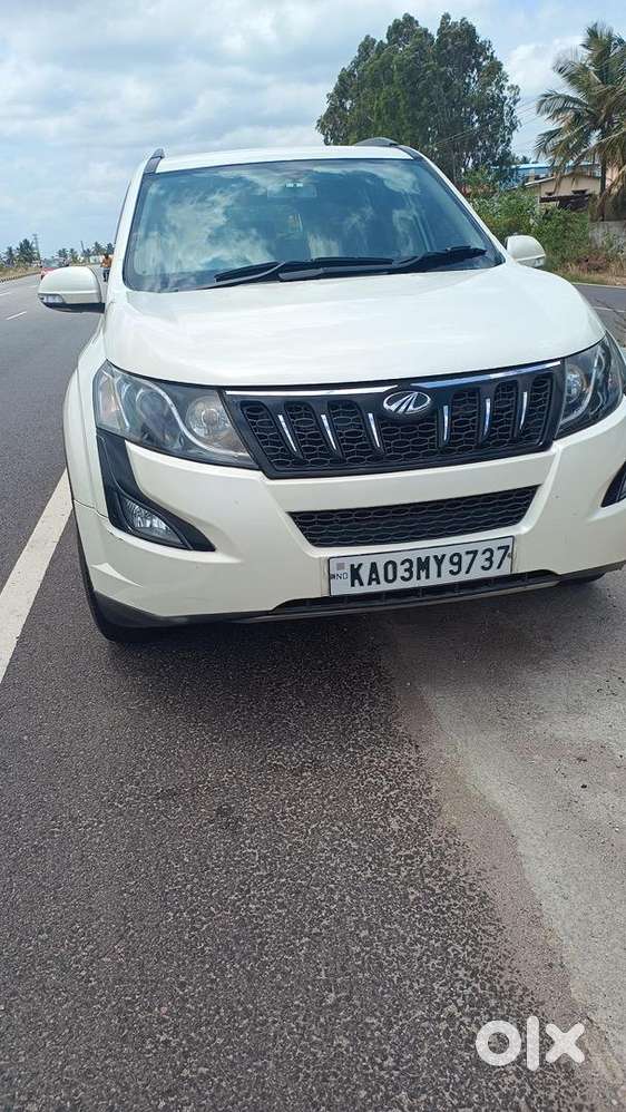 Mahindra Xuv500 W6 2016 Pearl White
