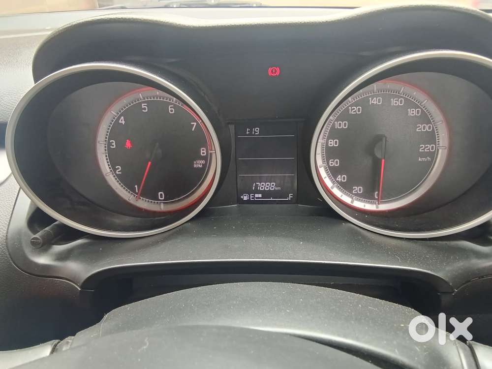 Maruti Suzuki Swift 1.2 Vxi (o), 2024, Petrol