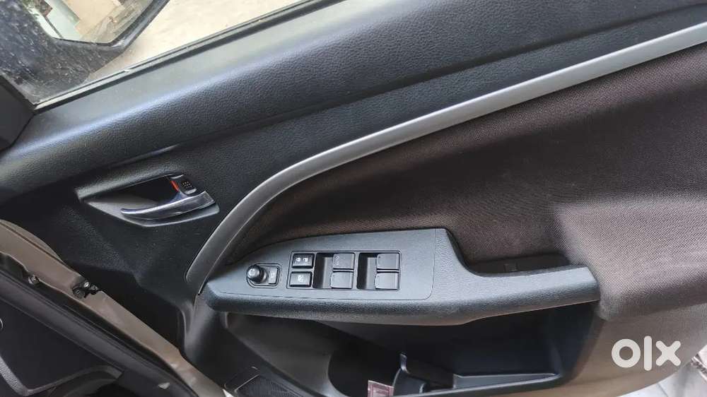 2023/dec Brezza Zxi Petrol  1st Owner Excellent Condition