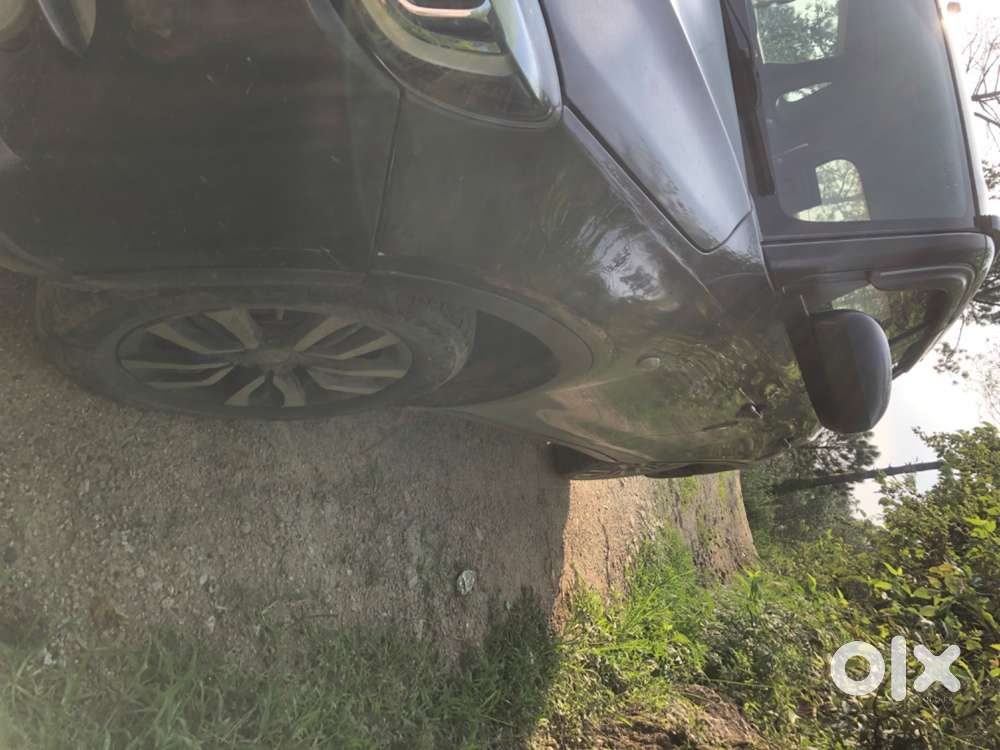 Maruti Suzuki Brezza 2016 Diesel Well Maintained
