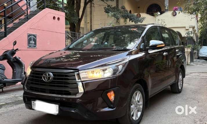 Toyota Innova Crysta 2.8z Automatic, 2017, Diesel
