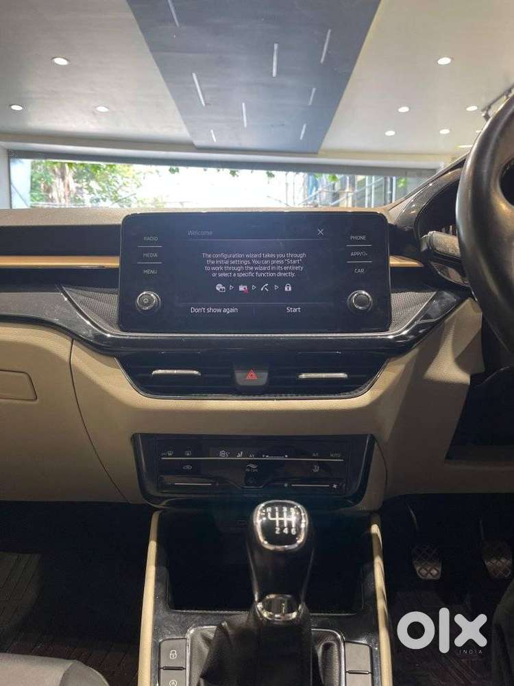 Skoda Slavia 1.0 Tsi Style, 2022, Petrol