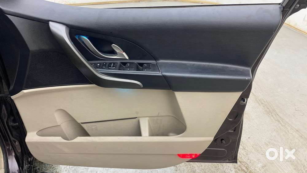 Mahindra Xuv500 2.2 W10, 2015, Diesel