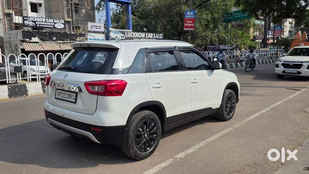 Maruti Suzuki Brezza 1.5 Zxi Smart Hybrid, 2020, Petrol