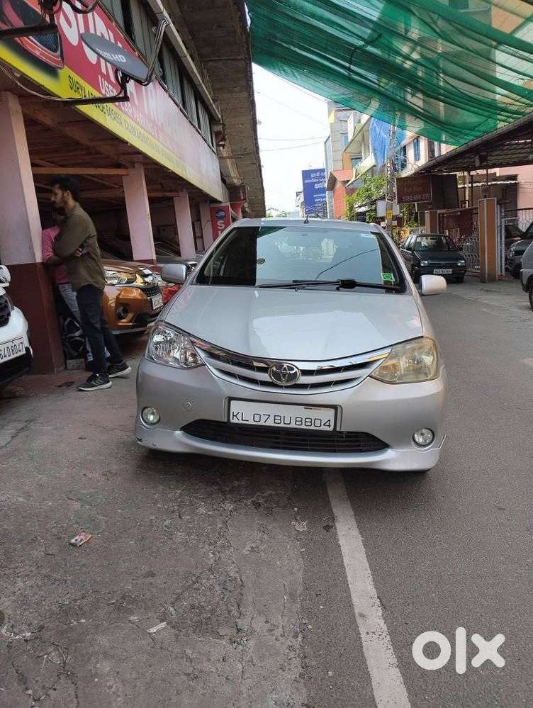 Toyota Etios Liva 2014-2016 V, 2013, Petrol