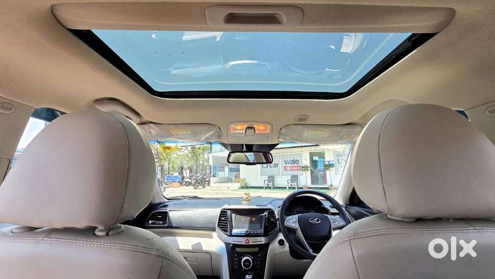 Mahindra Xuv300 1.2 W8 (o) Amt Petrol, 2022, Petrol