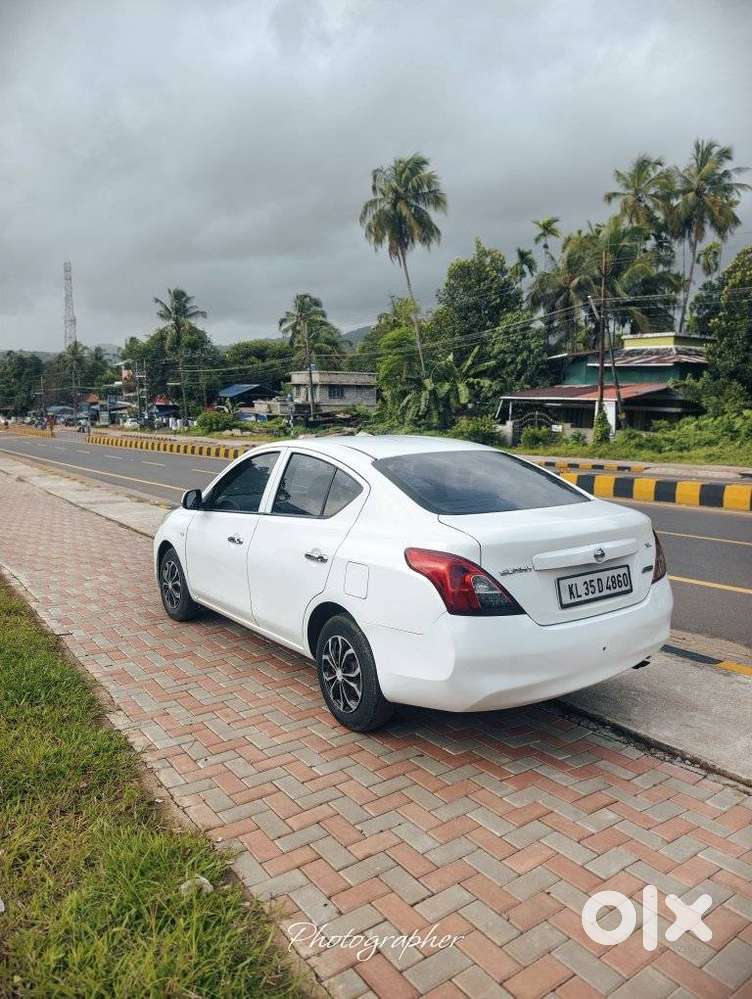 Nissan Sunny, 2012, Diesel