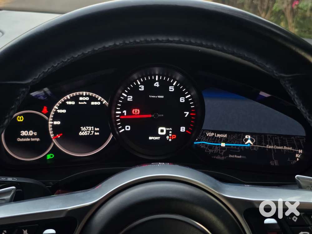 Porsche Cayenne Platinum Edition, 2022, Petrol