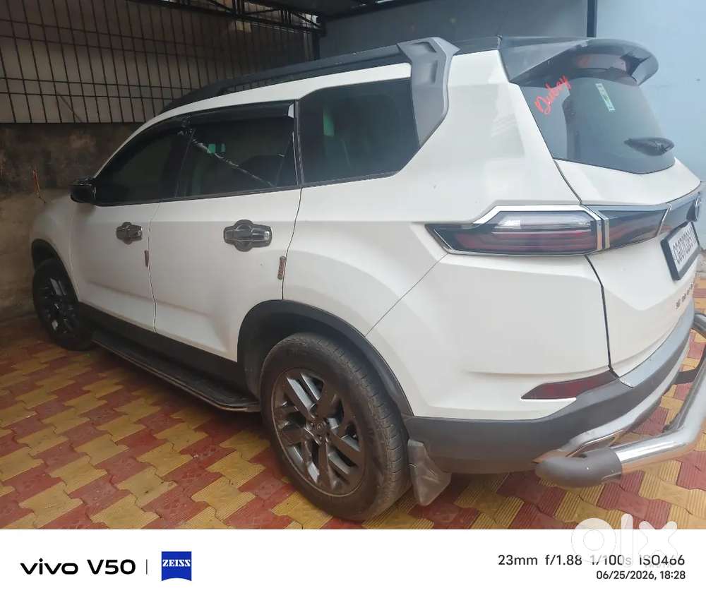 Tata Safari 2021