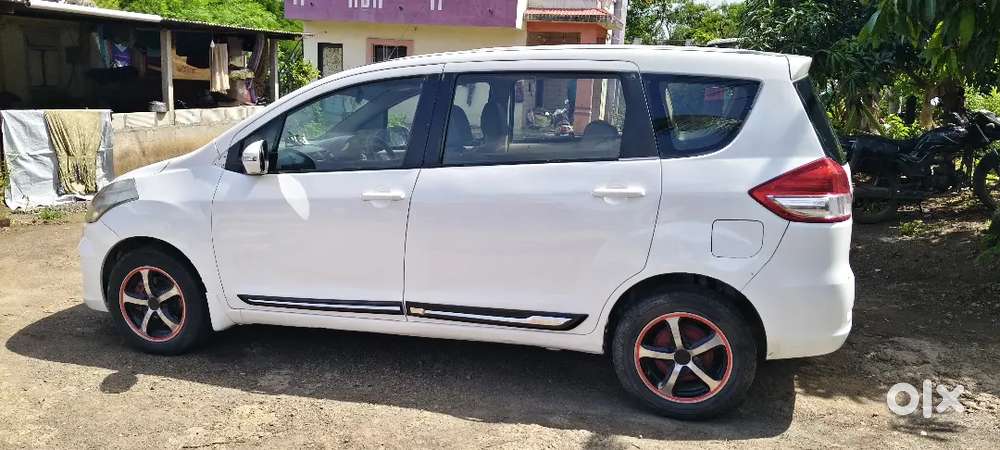 2016 Maruti Ertiga Vxi Cng Edition Full Body Colour,new Seat Cover