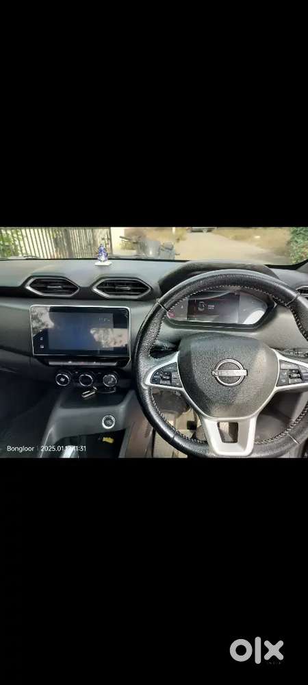 Nissan Magnite 2021 Petrol 100000 Km Driven