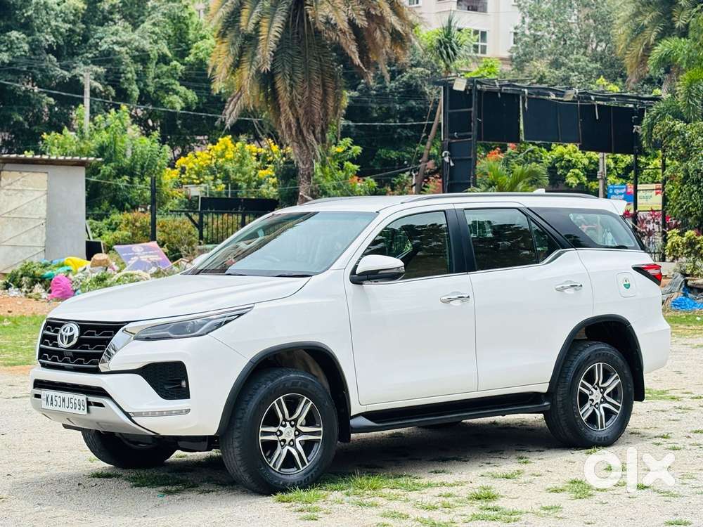 Toyota Fortuner 4X2 AT 2.8 Diesel, 2022, Diesel
